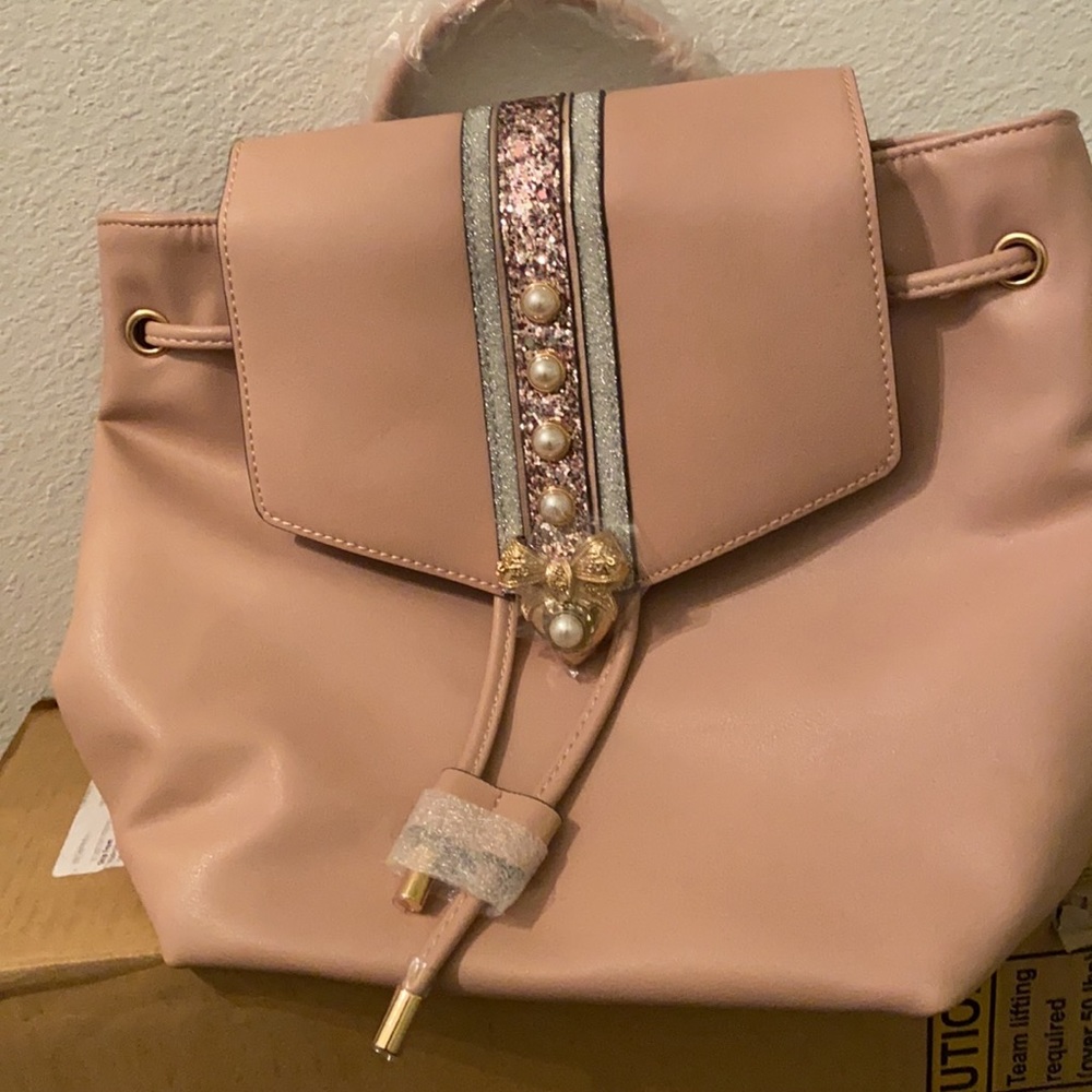 Back pack style bag